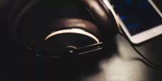 ฟังง่าย